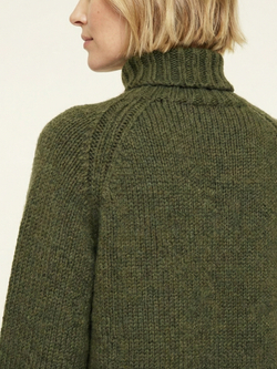 Свитер ручной работы "Розовый сад"