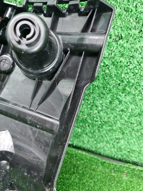 Кронштейн бампера левый BMW X3 G01 (2021-2024)