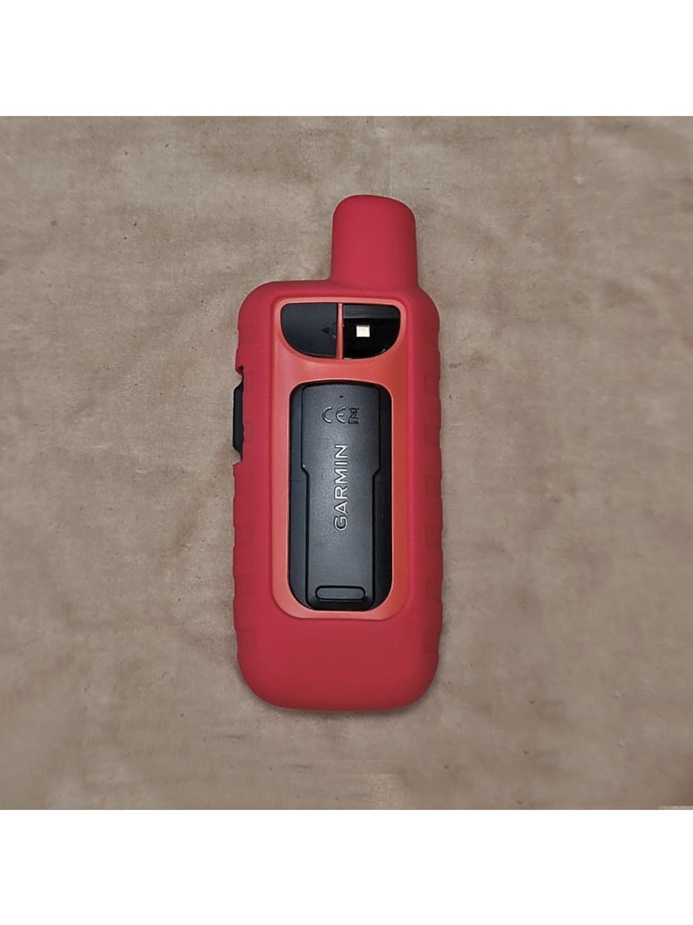 Чехол для Garmin GPSMAP 67i/66i силикон (Красный)