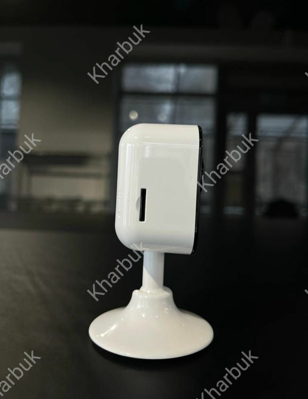 EZVIZ H1c Миниатюрная Wi-Fi-камера с универсальным разъемом Type-C.