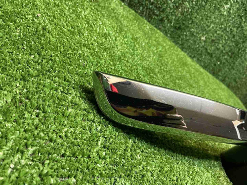 Накладка переднего бампера правая Hongqi HS5 19-нв