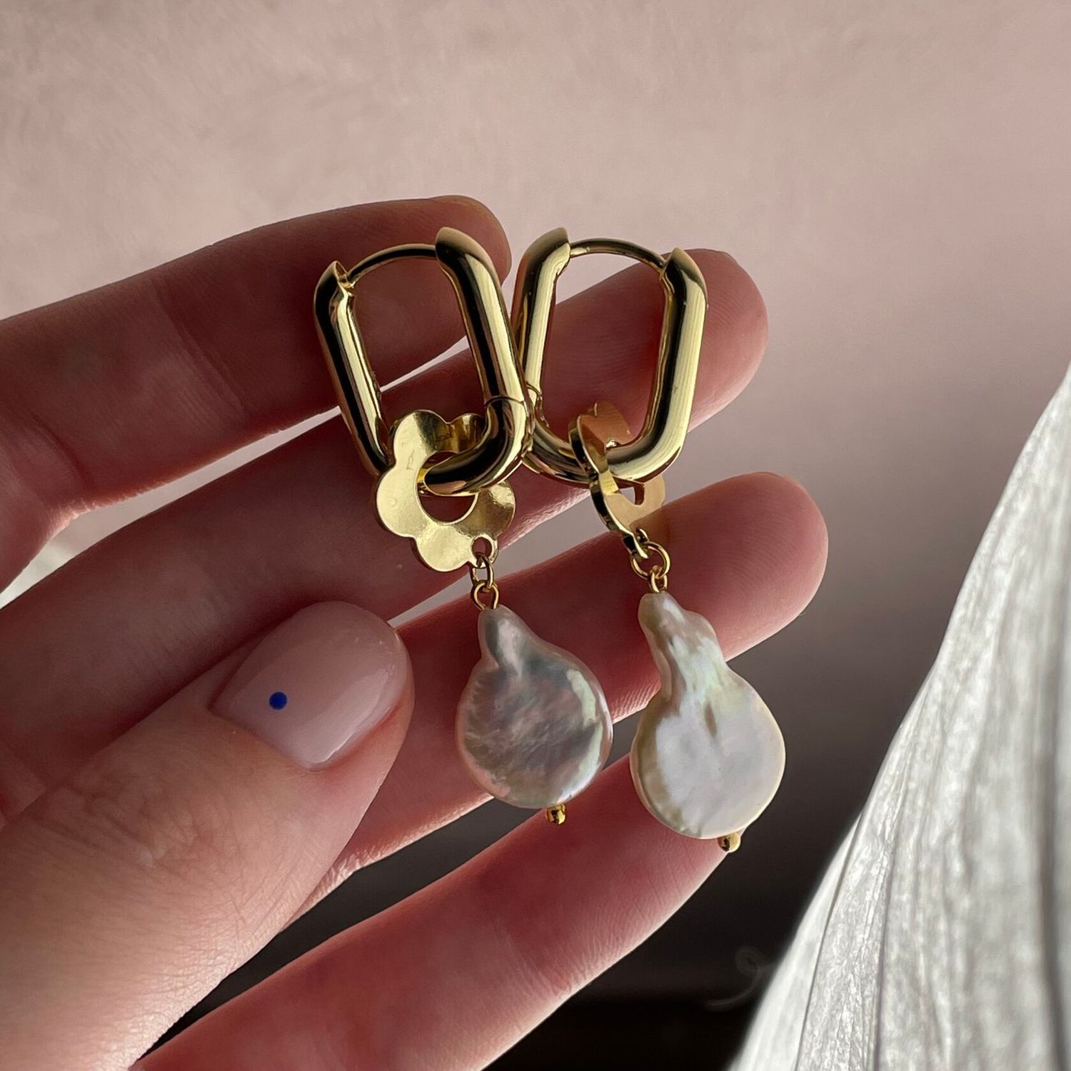 Серьги Gold Crying Flowers Earrings