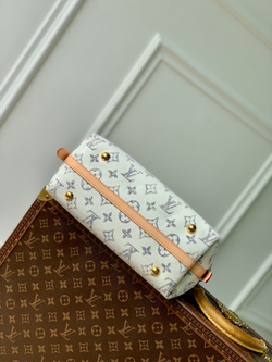 Louis Vuitton CarryAll PM