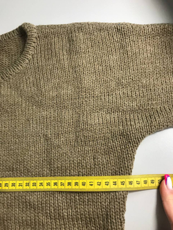 Джемпер лаконичный из шерсти, маркировка L, визуально 48 размер