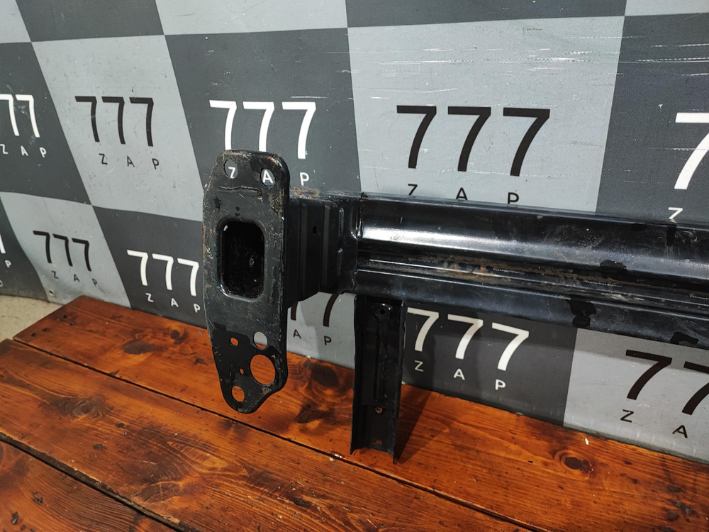 Усилитель переднего бампера Kia Rio 4 (FB) 17-нв Б/У Оригинал 64900H0000