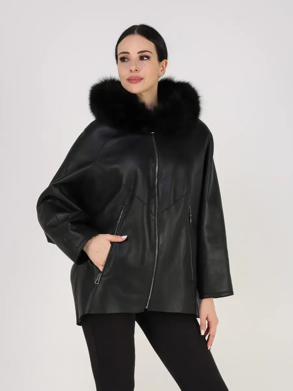 Дубленка зимняя натуральная с капюшоном оверсайз