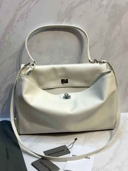 Сумка BALENCIAGA RODEO HANDBAG белый
