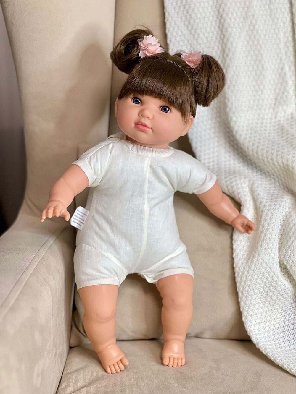 Кукла Berbesa мягконабивная 42см SANDRA в пакете (4423K)