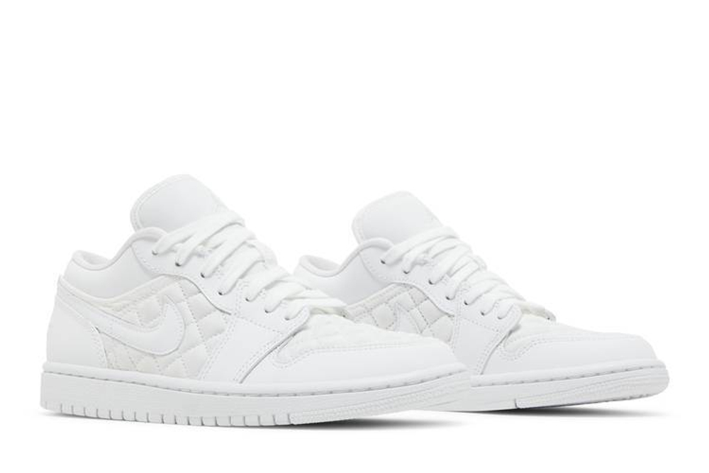 Кроссовки Jordan Air Jordan 1 Low Quilted "Triple White" (Женская размерная сетка)