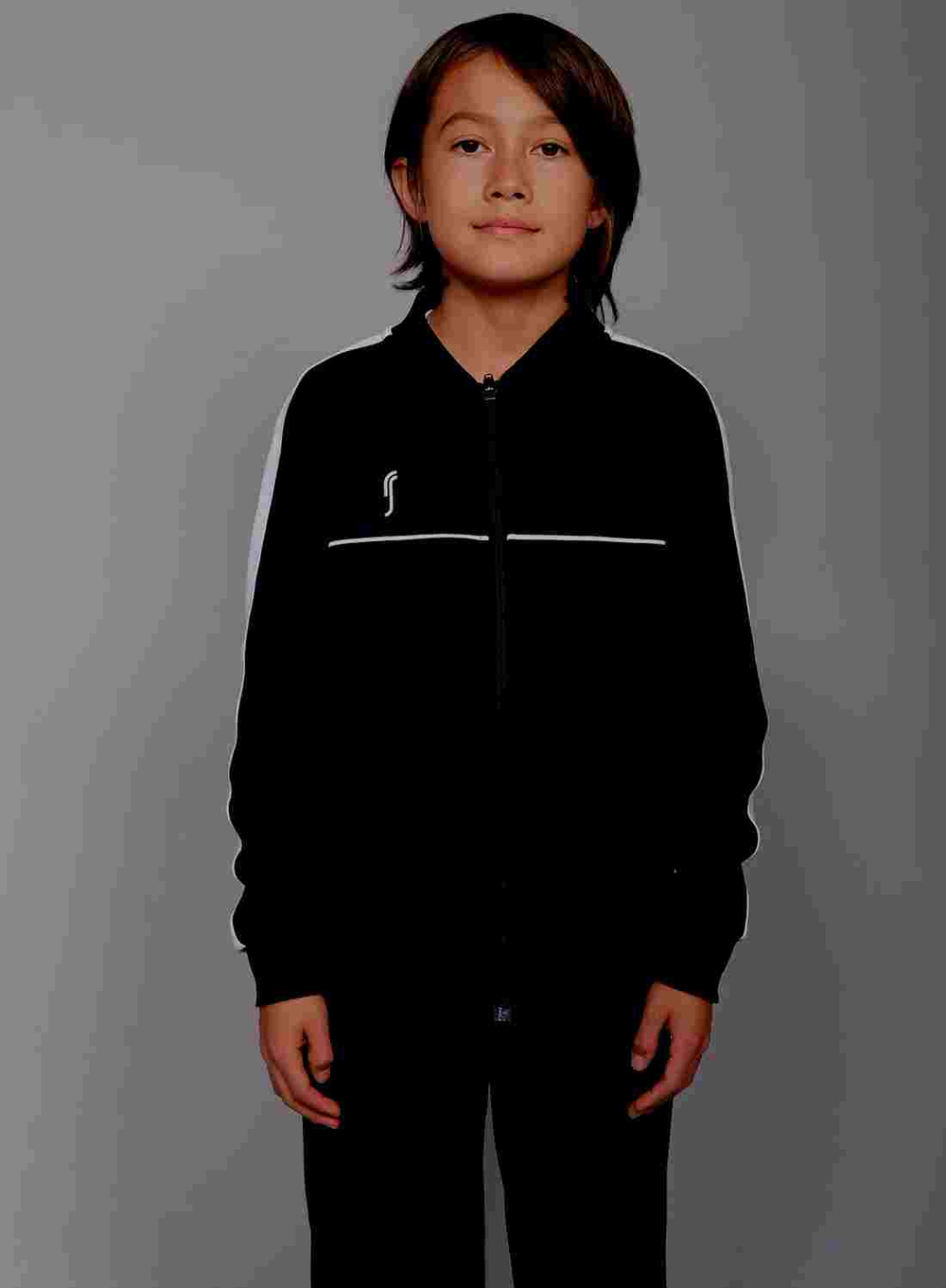 Модель рост 139 см. размер брюк 8-10 см