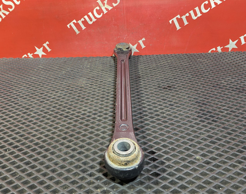 Стойка переднего стабилизатора 2019г.