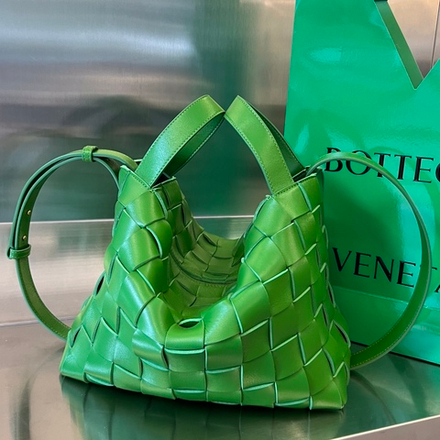 Bottega Veneta Bowling Cassette 28 cm
