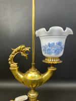 Старинная настольная лампа с головой дракона