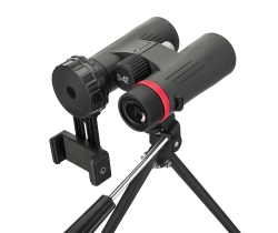 Фотобинокль Levenhuk Kelvin Snap 8x42 крупным планом с креплением