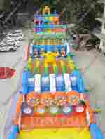 Коммерческая надувная полоса препятствий "В поисках приключений"