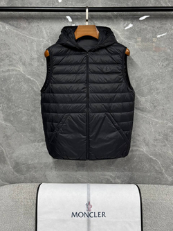 Куртка Moncler с съемной подкладой