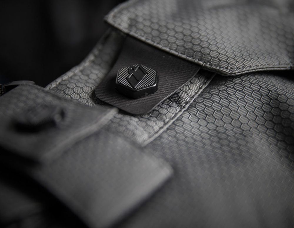 Raiden DKR Monochromatic / Серый