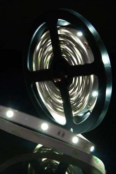 Светодиодная лента SWG 7,2W/m 30Led/m 5050SMD холодный белый 5M SWG530-12-7.2-W-М 009261