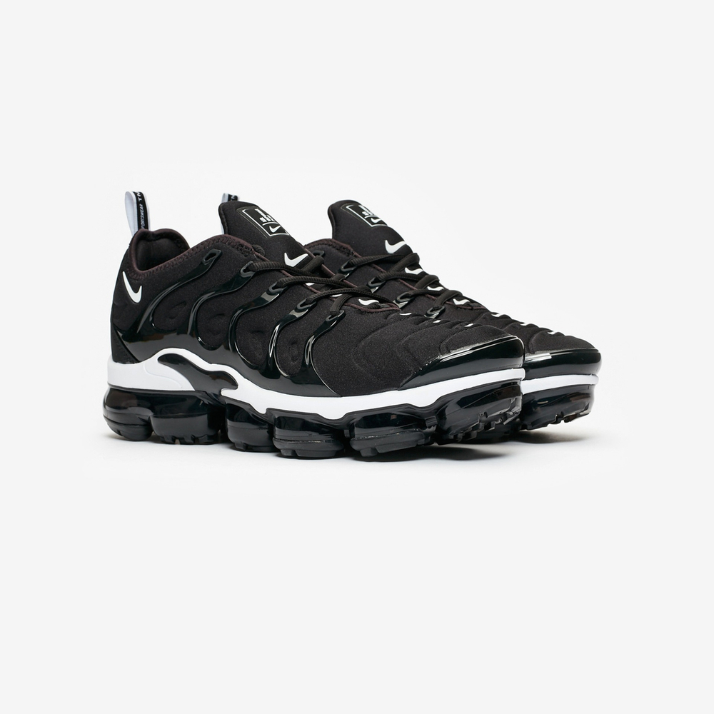 Кроссовки мужские NIKE AIR VAPORMAX PLUS