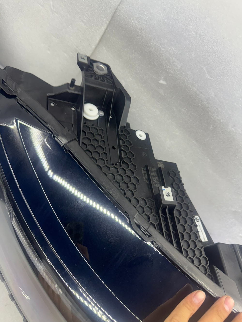 Оригинальная LED фара (левая/правая) Leapmotor C16
