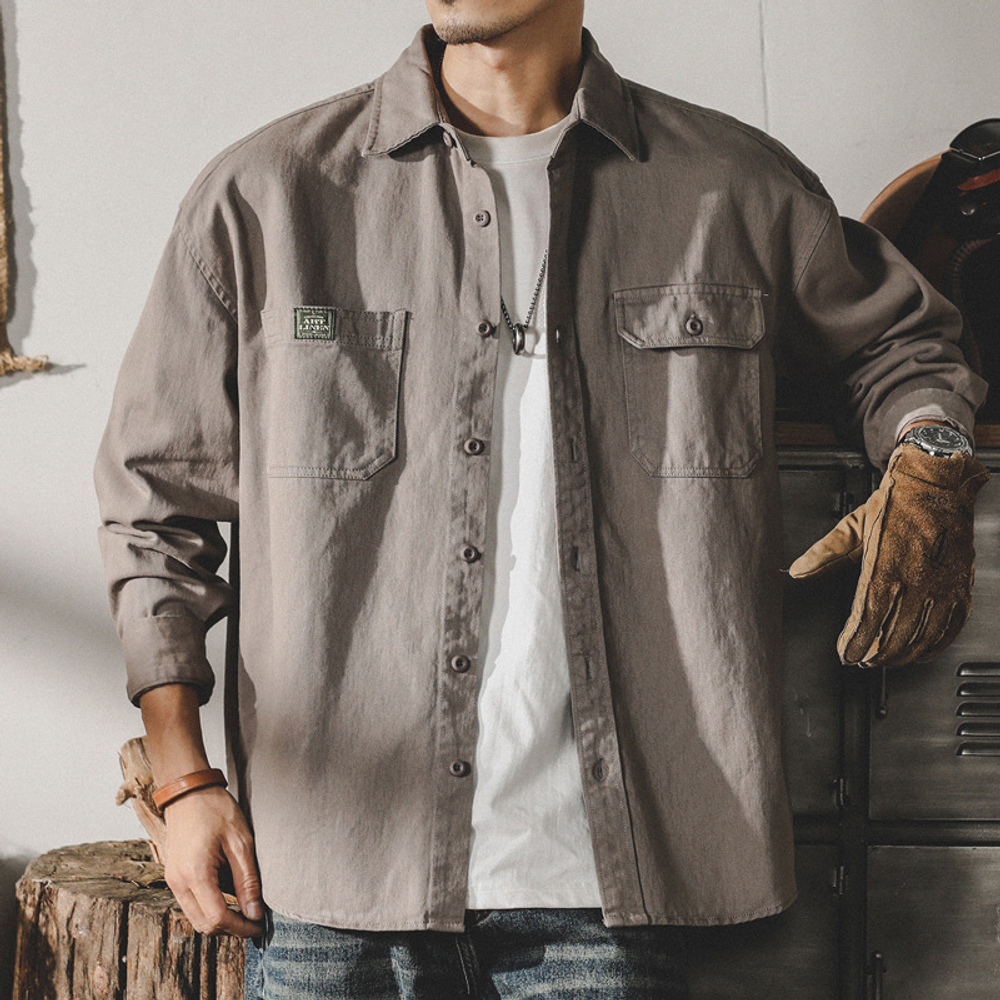 Весенняя рубашка для мужчин с двумя накладными карманами и длинными рукавами. Американский ретро стиль от бренда Jerrueno