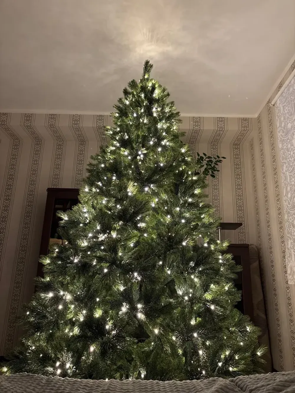 Ель искусственная «La Manche» Ла Манш (Литая хвоя) 270 см / 2,7 м