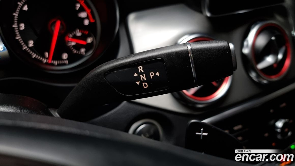 Mercedes-Benz GLA-Class X156 GLA220 (08.2019)