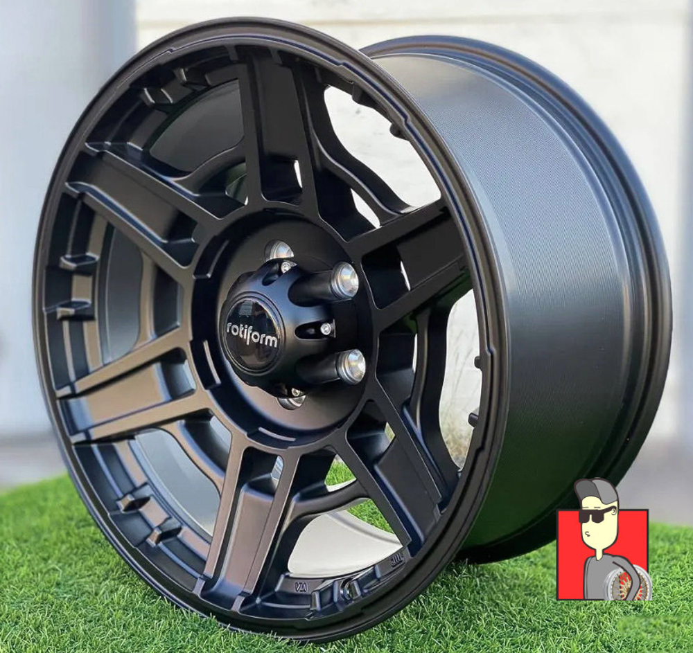Комплект дисков Rotiform 17x8.5 et15 5x114.3