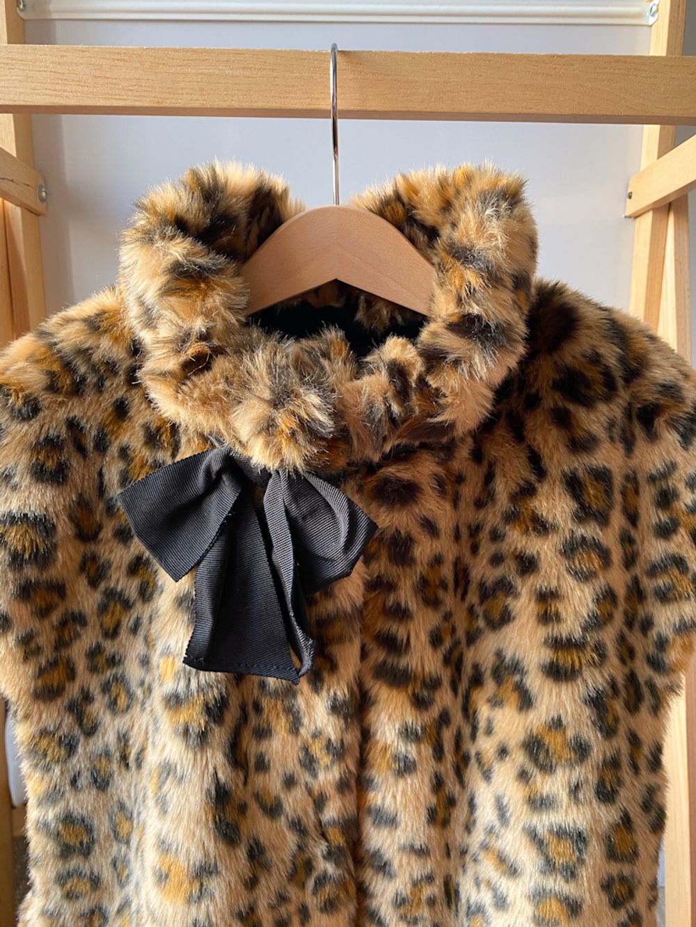 Меховой жилет  Monnalisa, 128