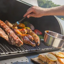 Угольная и дровяная гриль-коптильня Broil King Regal Offset 400