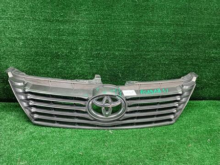 Решетка радиатора Toyota Camry XV50 (2011-2014)