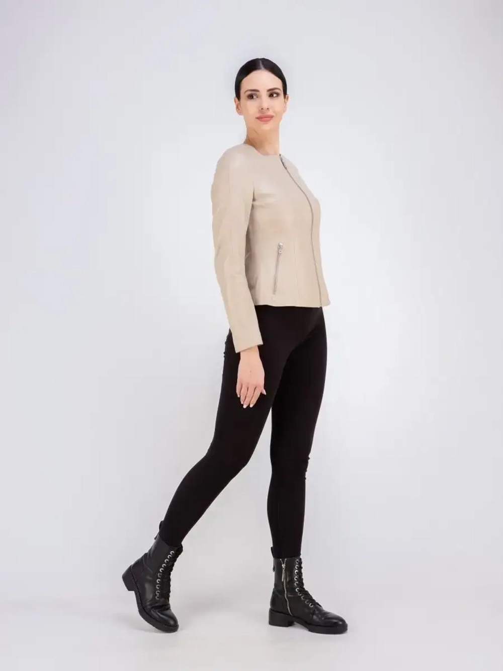 Кожаная куртка демисезонная на молнии