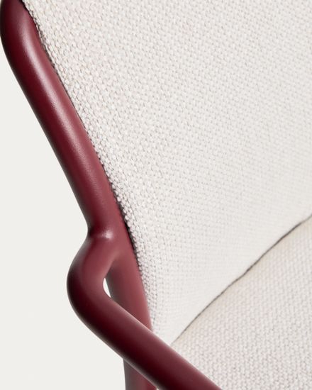 Уличный стул Linosa из бордового алюминия с бежевой подушкой