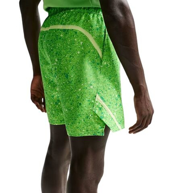 Мужские теннисные шорты Nike Court Victory Dri-Fit 7in - mean green/light liquid lime/black