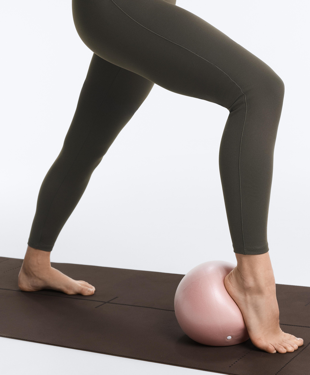 OYSHO Легинсы Evermove с высокой посадкой и длиной до щиколотки, коричневый