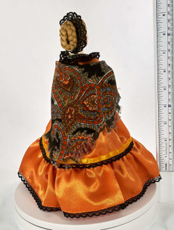 Фарфоровая кукла коллекционная  Купчиха в павлопосадской шали 19 век Россия . Сувенир ручной работы