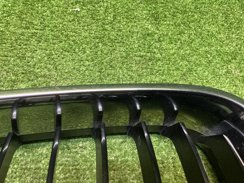 Решетка радиатора левая BMW 3er F34 (2013-2019)