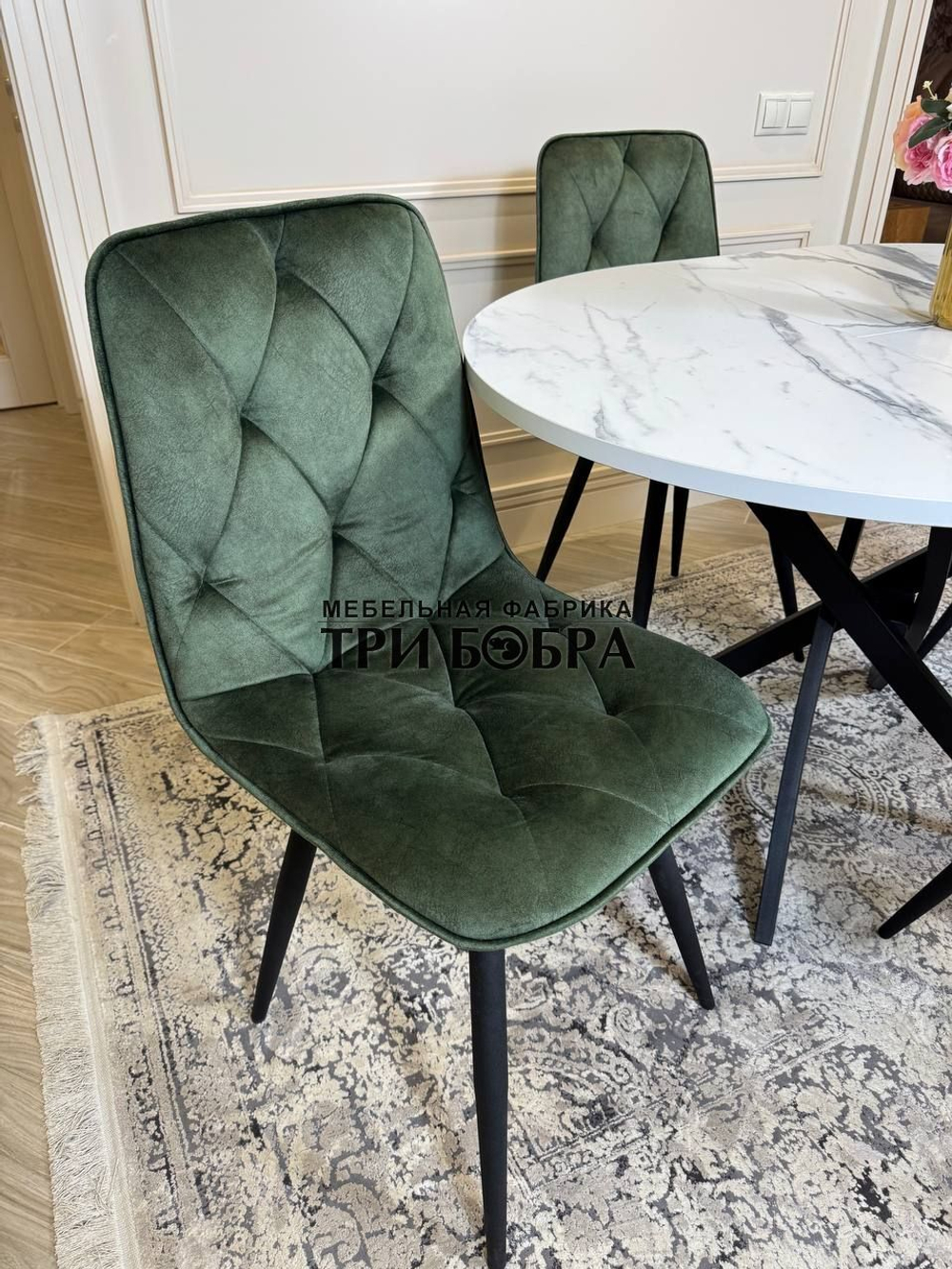 Круглый раздвижной стол "Лофт", белый мрамор и стулья "Ральф" оливковый