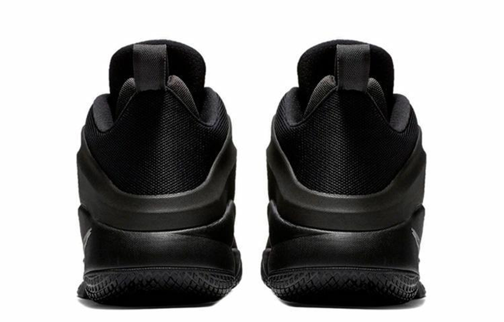Кроссовки Nike Witness