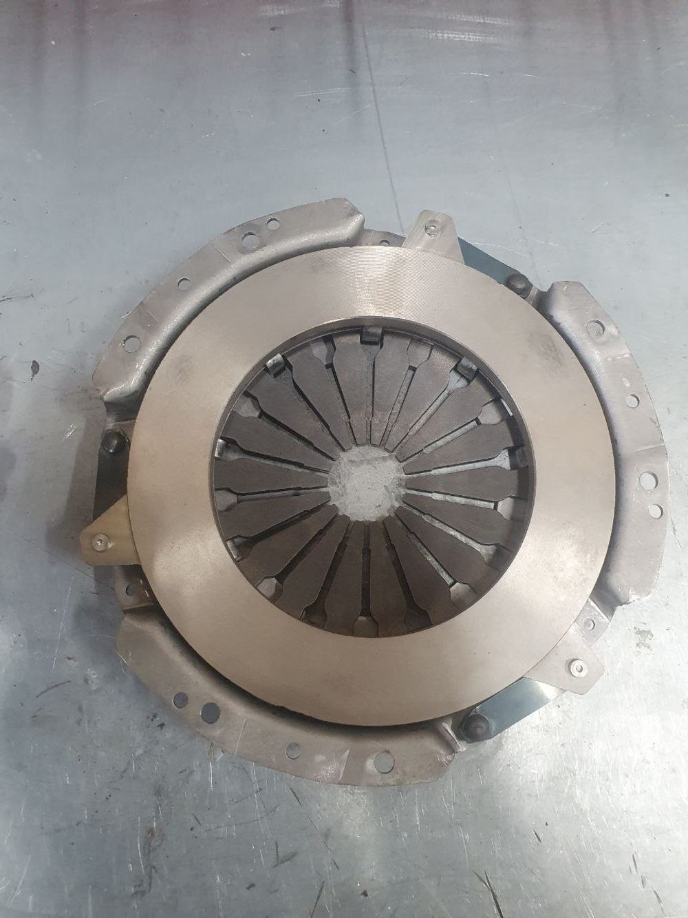 Корзина сцепления двухлепестковая Нива 4х4/Легенд/Шевроле/Тревел под турбо от 1 бар