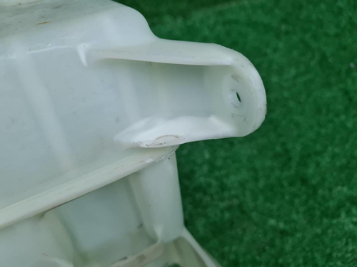 Бачок омывателя Toyota Camry 7 XV50 (2011-2014)