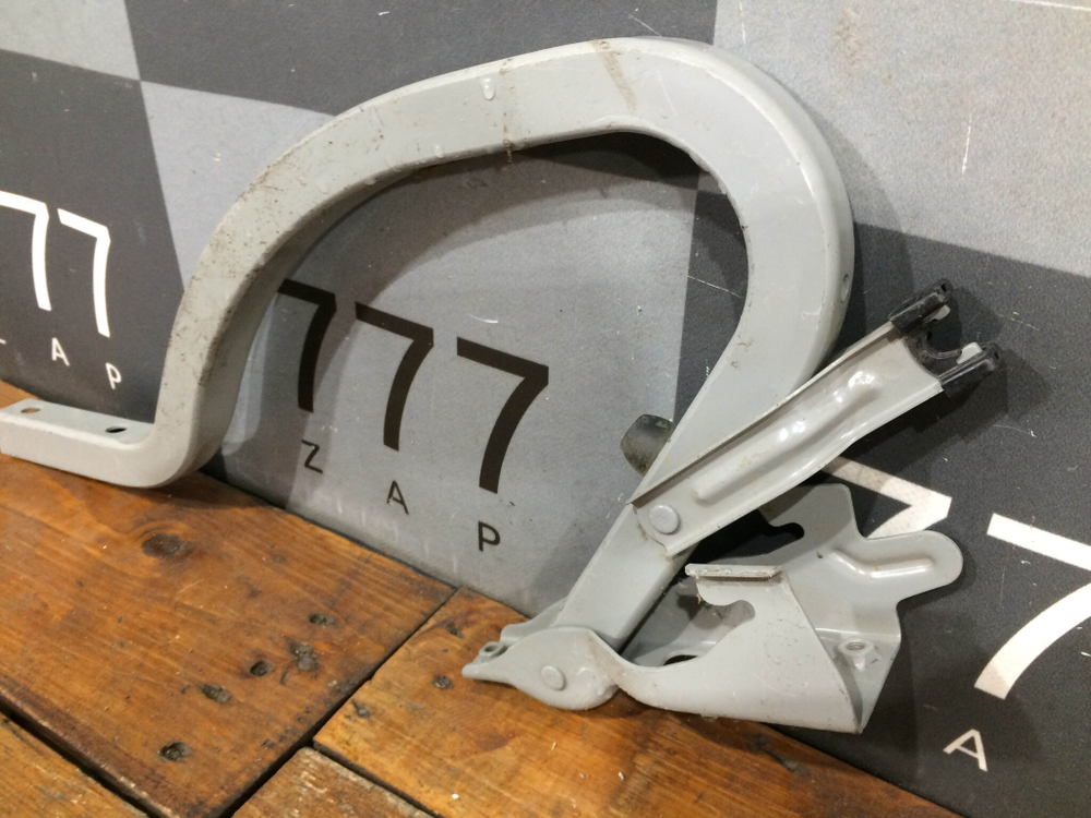 Петля крышки багажника правая Kia Rio 4 17- Новая 79220H0000