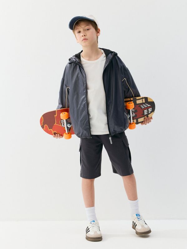 Ветровка на сетчатой подкладке 