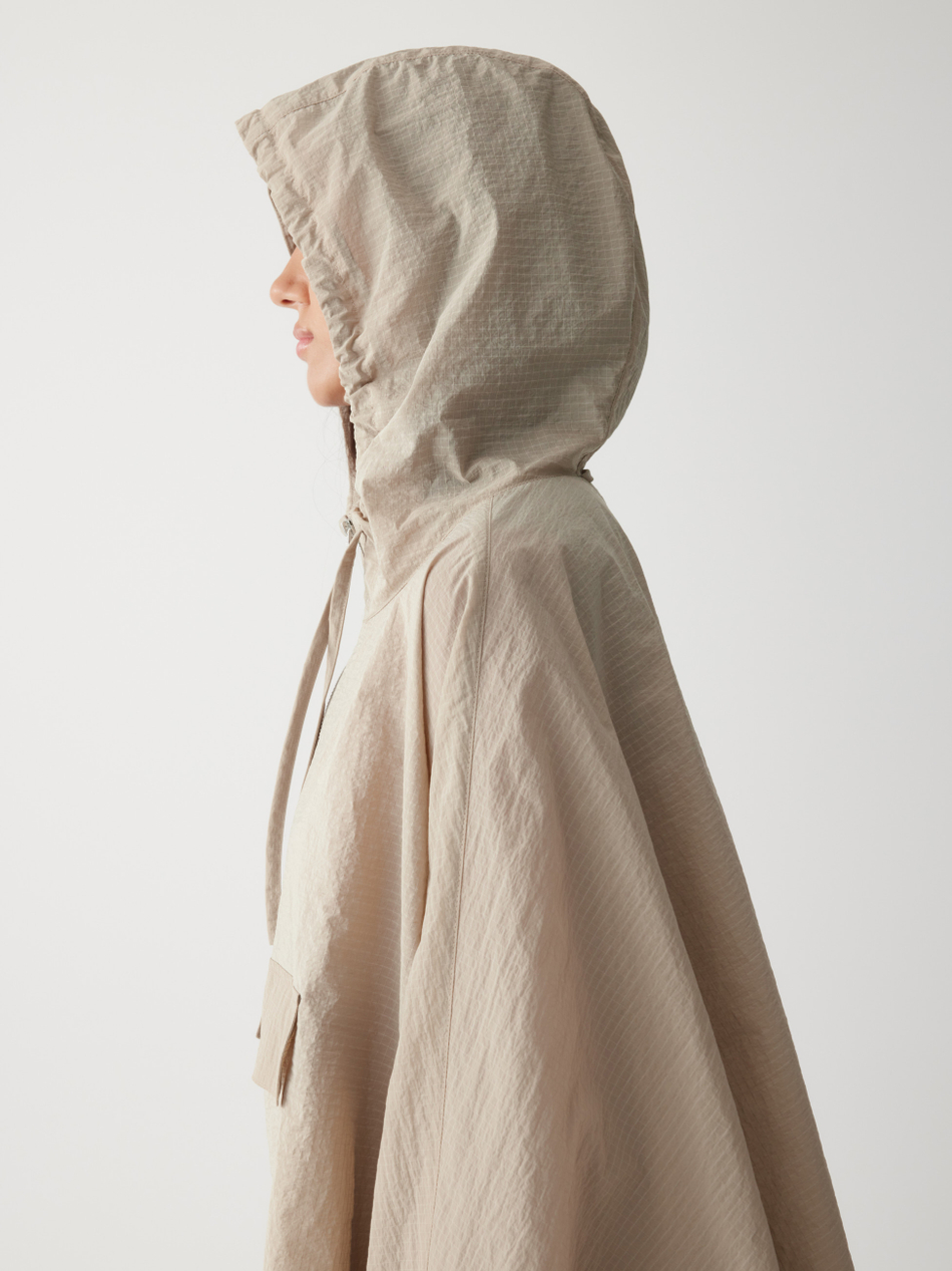 Плащ-дождевик