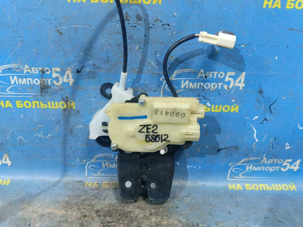 Замок багажника Honda INSIGHT 2009-2014