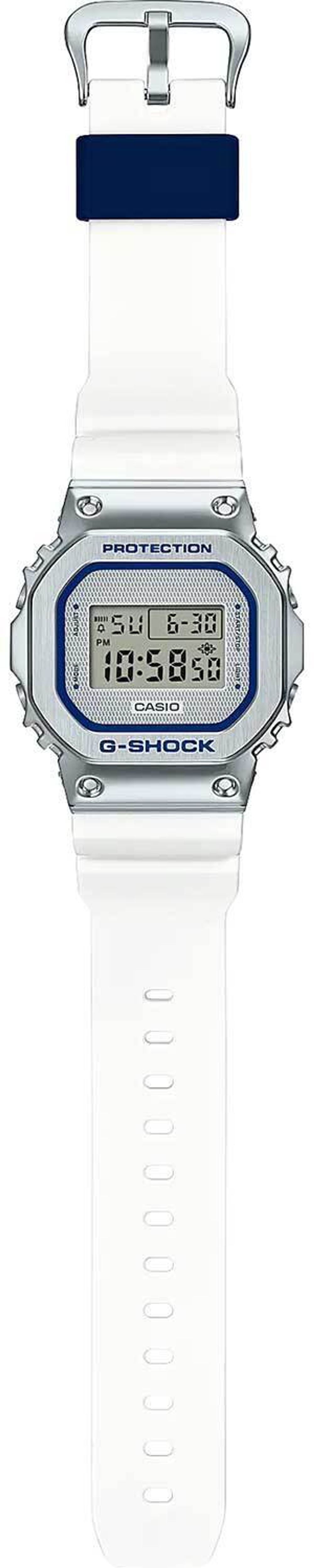 Наручные часы Casio GM-5600LC-7