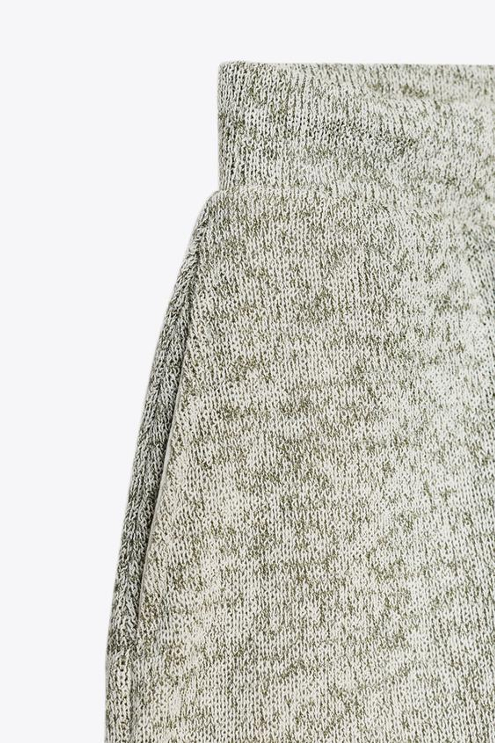 ZARA БЕРМУДЫ В СТИЛЕ РУСТИК С ПОЯСОМ, ЗЕЛЕНЫЙ / ЭКРЮ