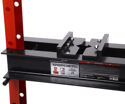 GTE-HPR13012D - Пресс гидравлический 12т напольный с ручным приводом GTE - Гидравлический напольный пресс GTE с ручным приводом GTE-HPR13012D обеспечивает усилие прижима 12 тонн.

Используется в автосервисах, СТО и производстве для запрессовки деталей различных размеров, выпрессовки втулок, снятия и установки подшипников, гибки металла.



Характеристики:

Усилие: 12 т
Ширина рабочего стола: 475 мм
Глубина рабочего стола: 100 мм
Максимальный подъем станины: 900 мм
Гидравлический ход: 135 мм
Привод насоса: ручной
Расход воздуха без нагрузки: 0,7 л/мин
Расход воздуха с нагрузкой: 0,38 л/мин
Тип: напольный
Двухштоковый


Особенности:

Жидкостный манометр, защищенный от гидроудара, упрощает контроль за развиваемым усилием.
Жесткая и прочная сварная рама обеспечивает долговечность оборудования даже при интенсивной эксплуатации.
Н-образное основание гарантирует устойчивость в процессе эксплуатации.