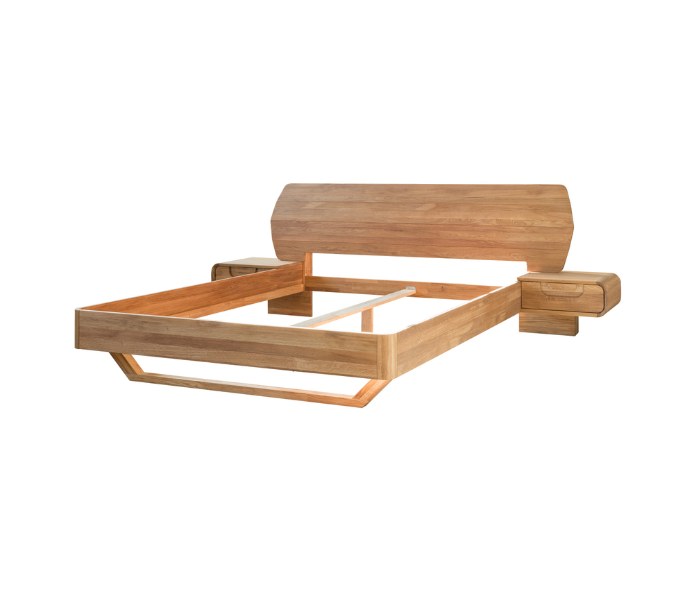 Кровать из массива дуба с тумбами Deo