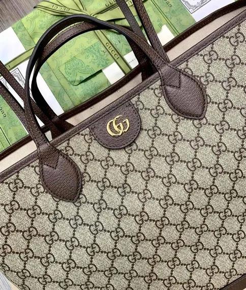 Сумка-тоут Gucci Ophidia среднего размера бежевый